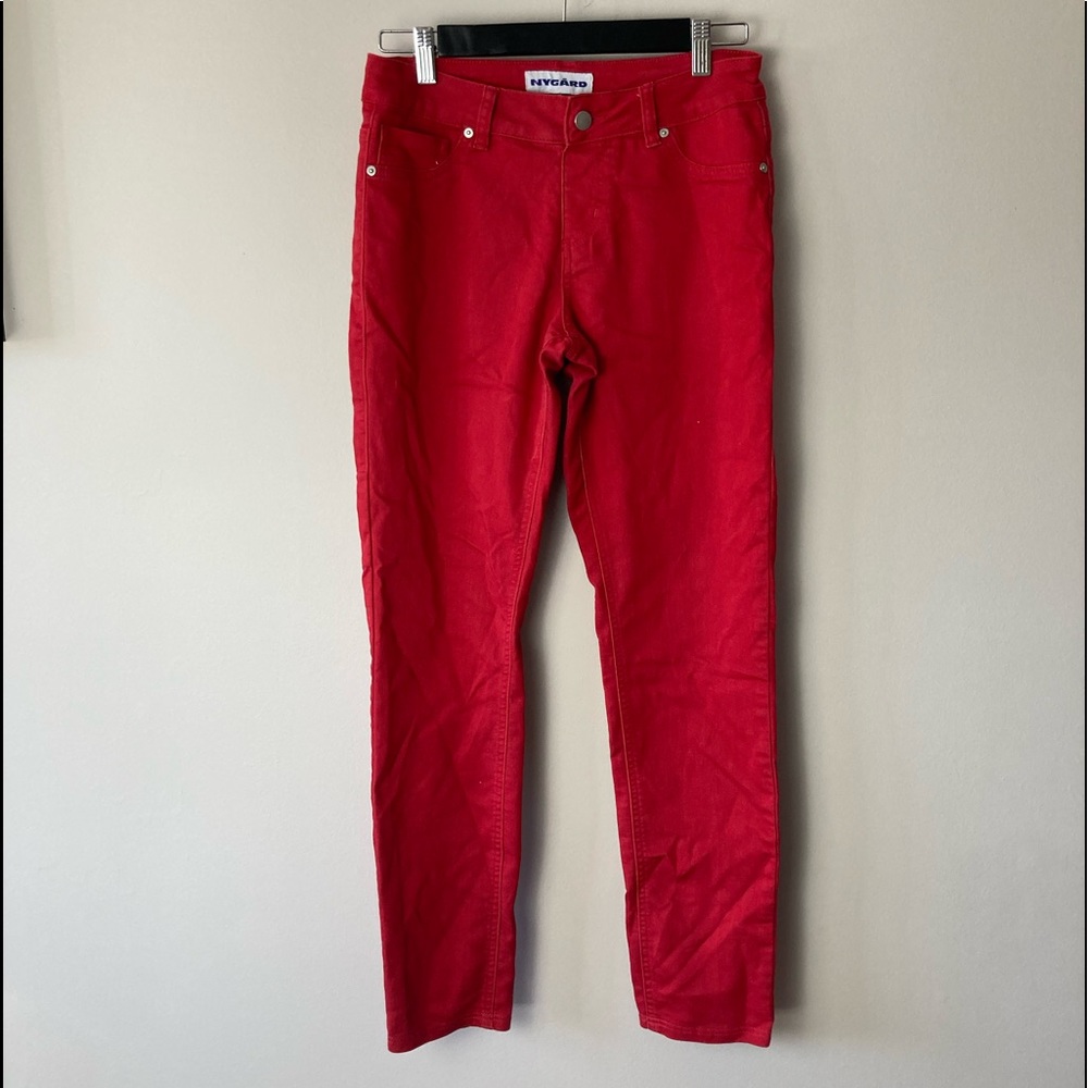 ☀️ Red Jeans